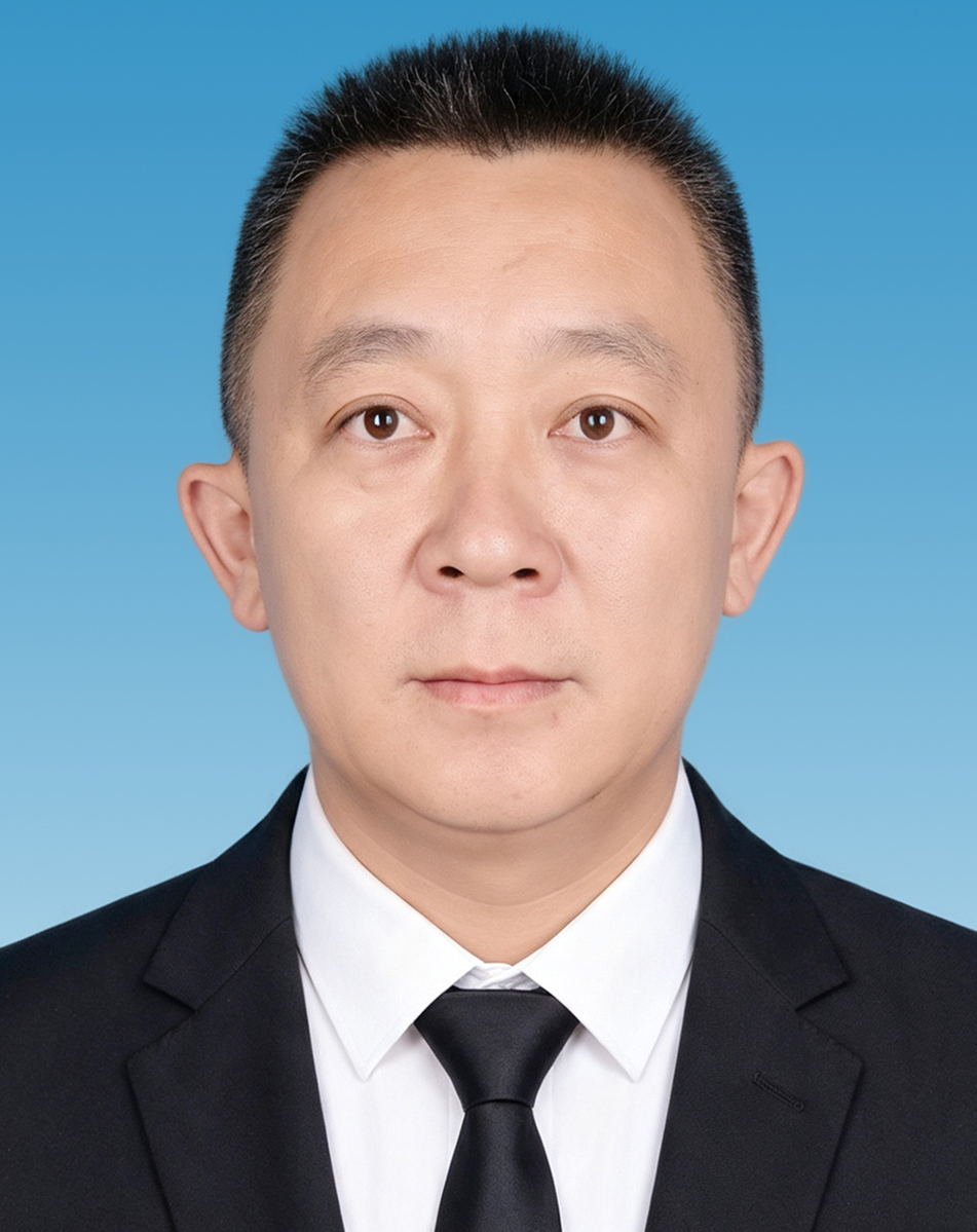 蓝中健.jpg